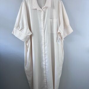 Old Navy Cream Casual Button Down Shirt